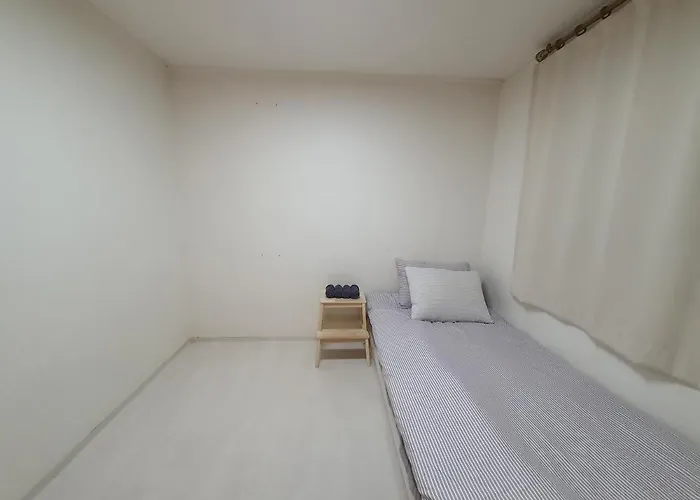 Yab-guesthouse, Femaleonly, Foreignonly Pensión Seúl