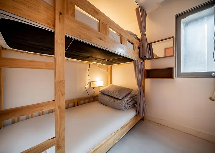 Yab-guesthouse, Femaleonly, Foreignonly Pensión