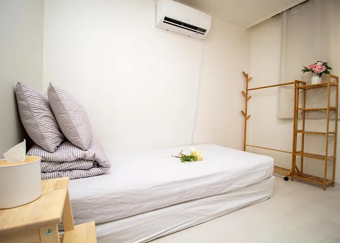 Yab-guesthouse, Femaleonly, Foreignonly Pensión Seúl