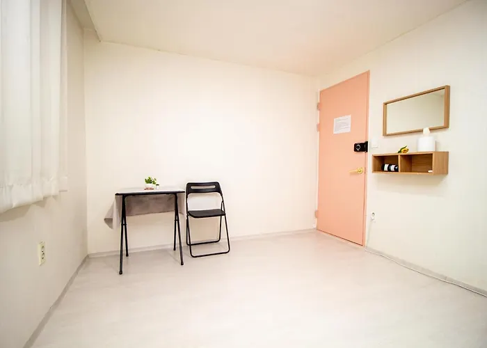 Pensión Yab-guesthouse, Femaleonly, Foreignonly 2*