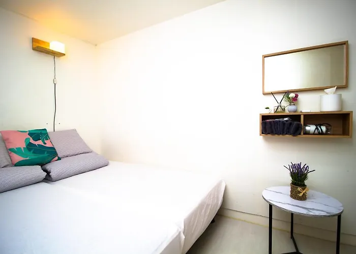 Yab-guesthouse, Femaleonly, Foreignonly Pensión Seúl