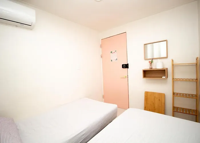 Yab-guesthouse, Femaleonly, Foreignonly