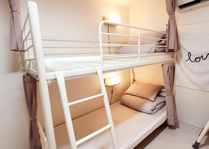 Yab-guesthouse, Femaleonly, Foreignonly