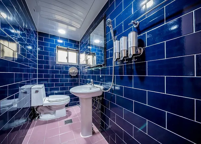 Yab-guesthouse, Femaleonly, Foreignonly Pensión