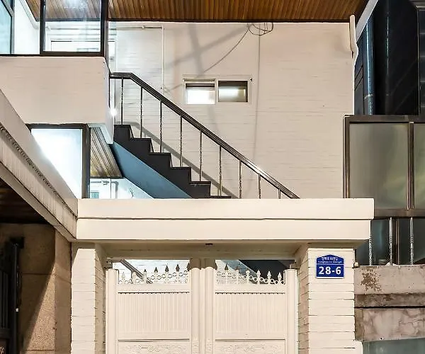 Yab-guesthouse, Femaleonly, Foreignonly